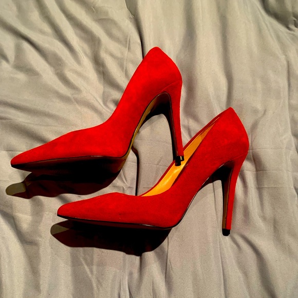 Enzo Angiolini Red Swede Pumps - Picture 1 of 6